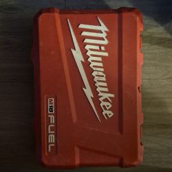 Milwaukee impact hammer drill combo with hard case charger and 2 5.0 batteries 