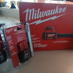 Milwaukee M12 Blower & 2 Extra Batteries