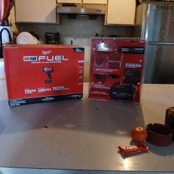 Milwaukee Power Tools