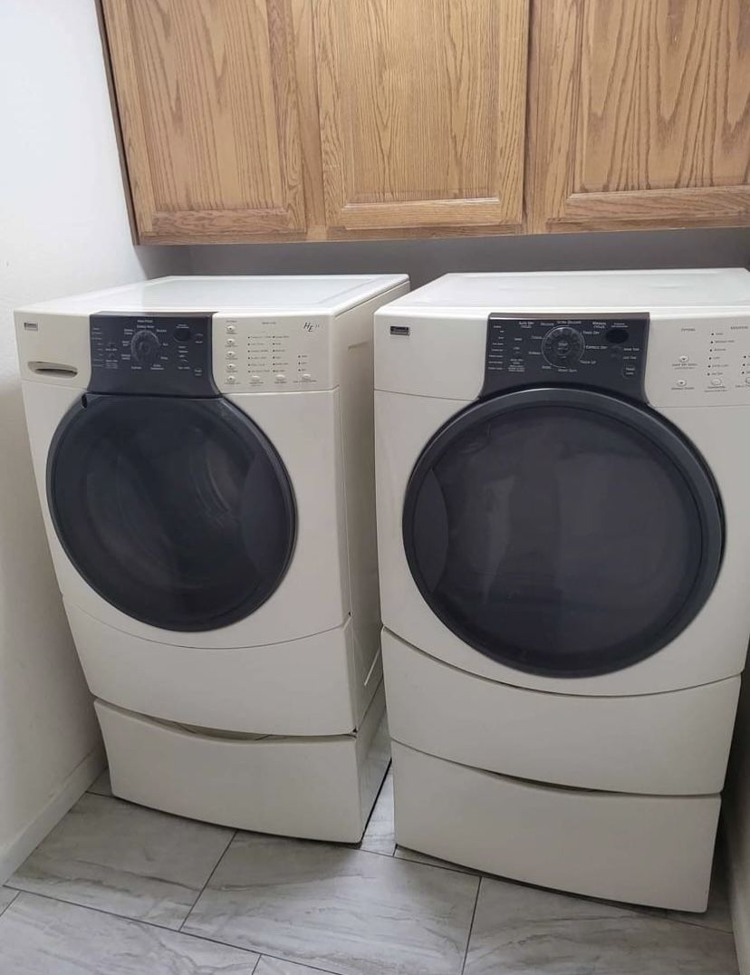 Kenmore Elite Washer & Gas Dryer Set