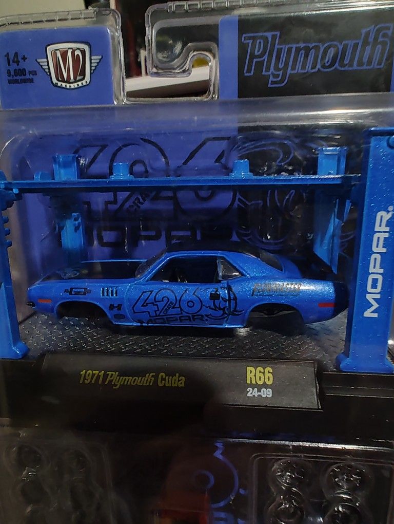 M2 Machines 1971 Plymouth Cuda