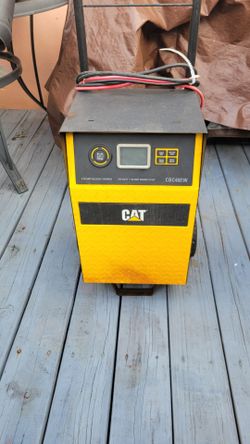 CAT CBC40EW Battery Charger and Engine Starter
