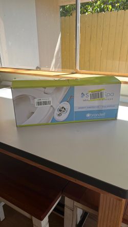 Left handed bidet attachment