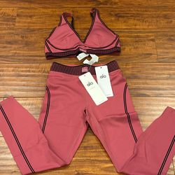 alo yoga set size 6 new with tags