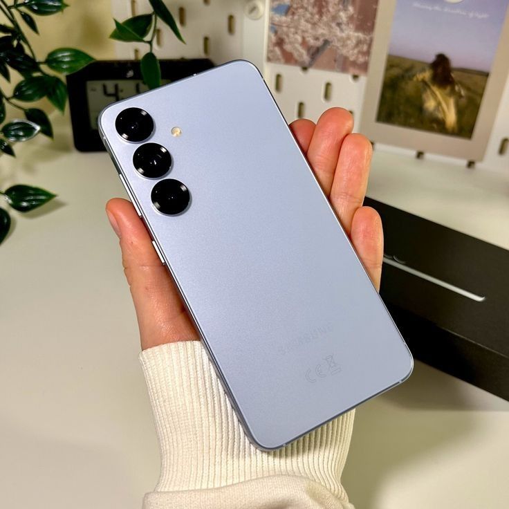 New Sealed Samsung Galaxy S25 128gb Unlocked, FREE Smartwach/ Headphones. Pay $1 Today Rest in payments. NO CREDIT NEEDED FINANCING