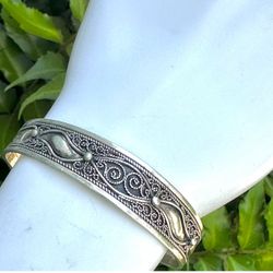 VINTAGE  STERLING SILVER   INDONESIAN  CARVED  ORNATE  FILIGREE  CUFF BRACELET 