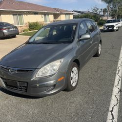 2010 HYUNDAI ELANTRA STATION WAGON
