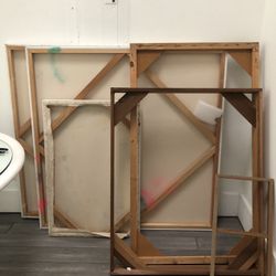 Artists’ Canvas And Frames