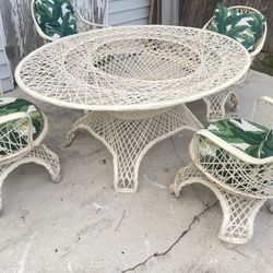 MCM Woodard Eiffel Tower Indoor/Outdoor Patio Set