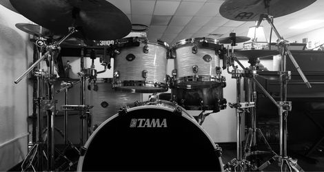 MUST GO TODAY! Tama Starclassic performer birch 4 pc. Shell pack