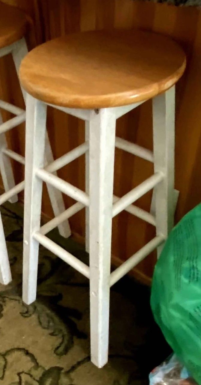 28" high wood stool