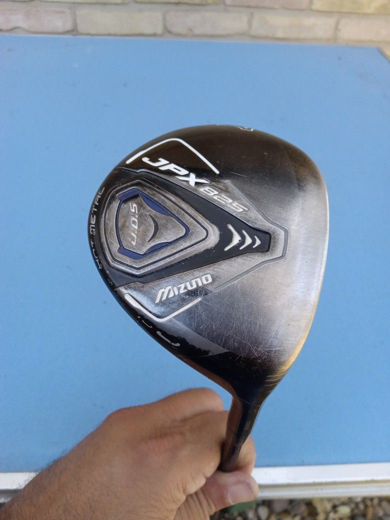 Mizuno JPX 825 3 Wood. RH