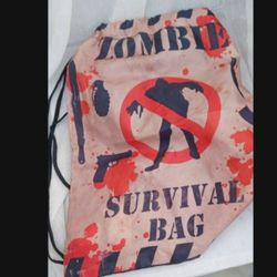 Zombie Survival Clinch Bag