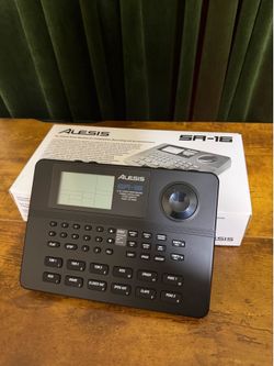 Alesis SR 16 drum machine
