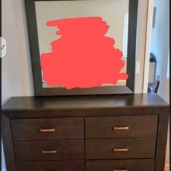 Coaster Dresser With Mirror 