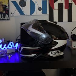 SHOEI MOTORCYCLE HELMET FOR SALE!