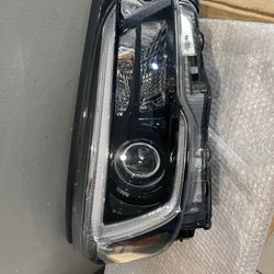2019-2021 Subaru Forester Right Headlight 