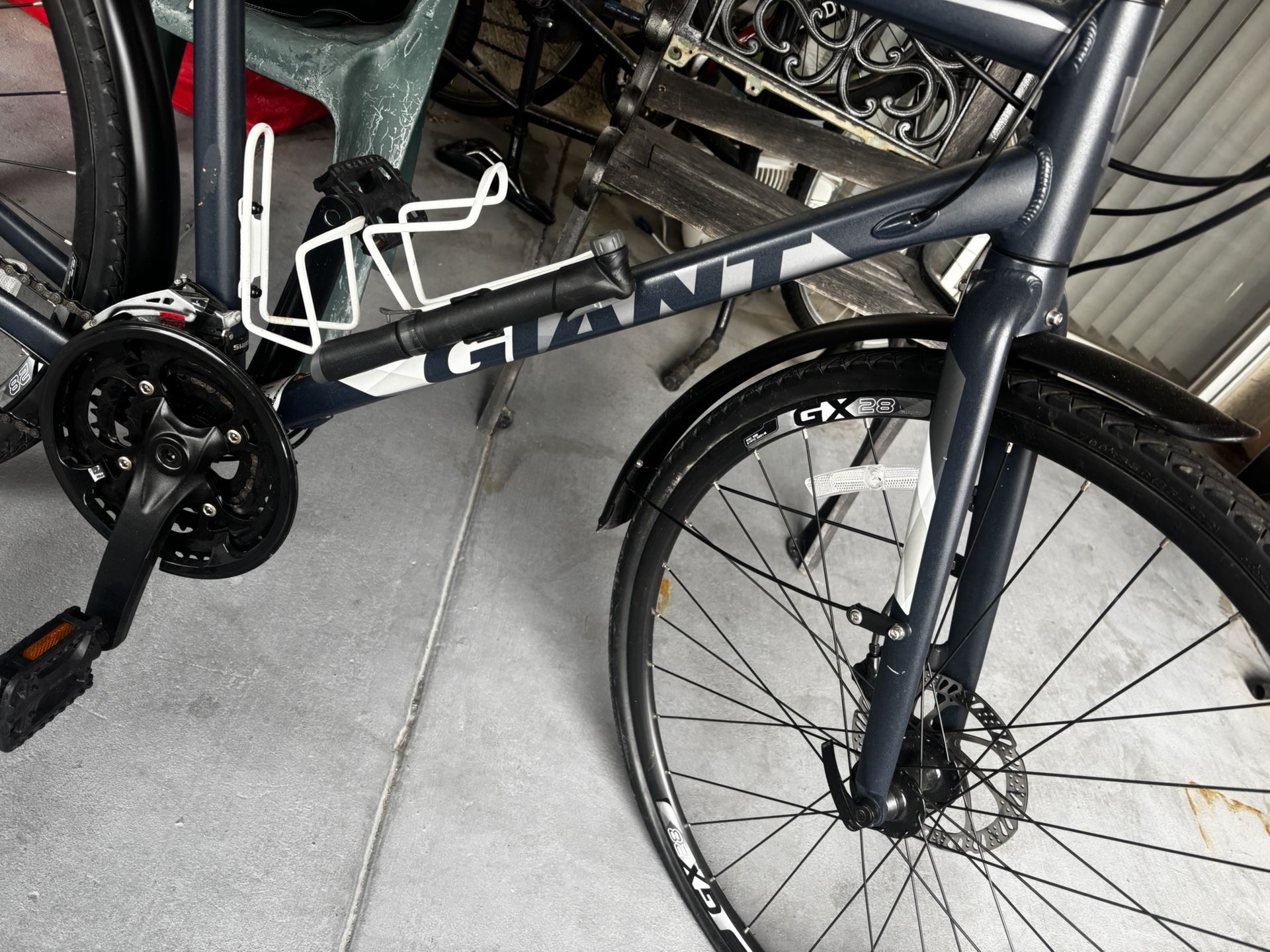 Giant Hybrid/Commuter Bike – Great Condition – $120 OBO