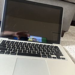MacBook Pro 13” (Non-Working) – For Parts or Repair