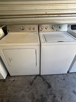 Maytag Washer & Electric Dryer Set