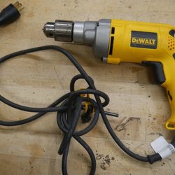 dewalt 1/2 drill DWG235 CORDED DRILL PRE OWNED TESTED 865881-1