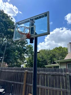 Basketball goal 72x42 glass