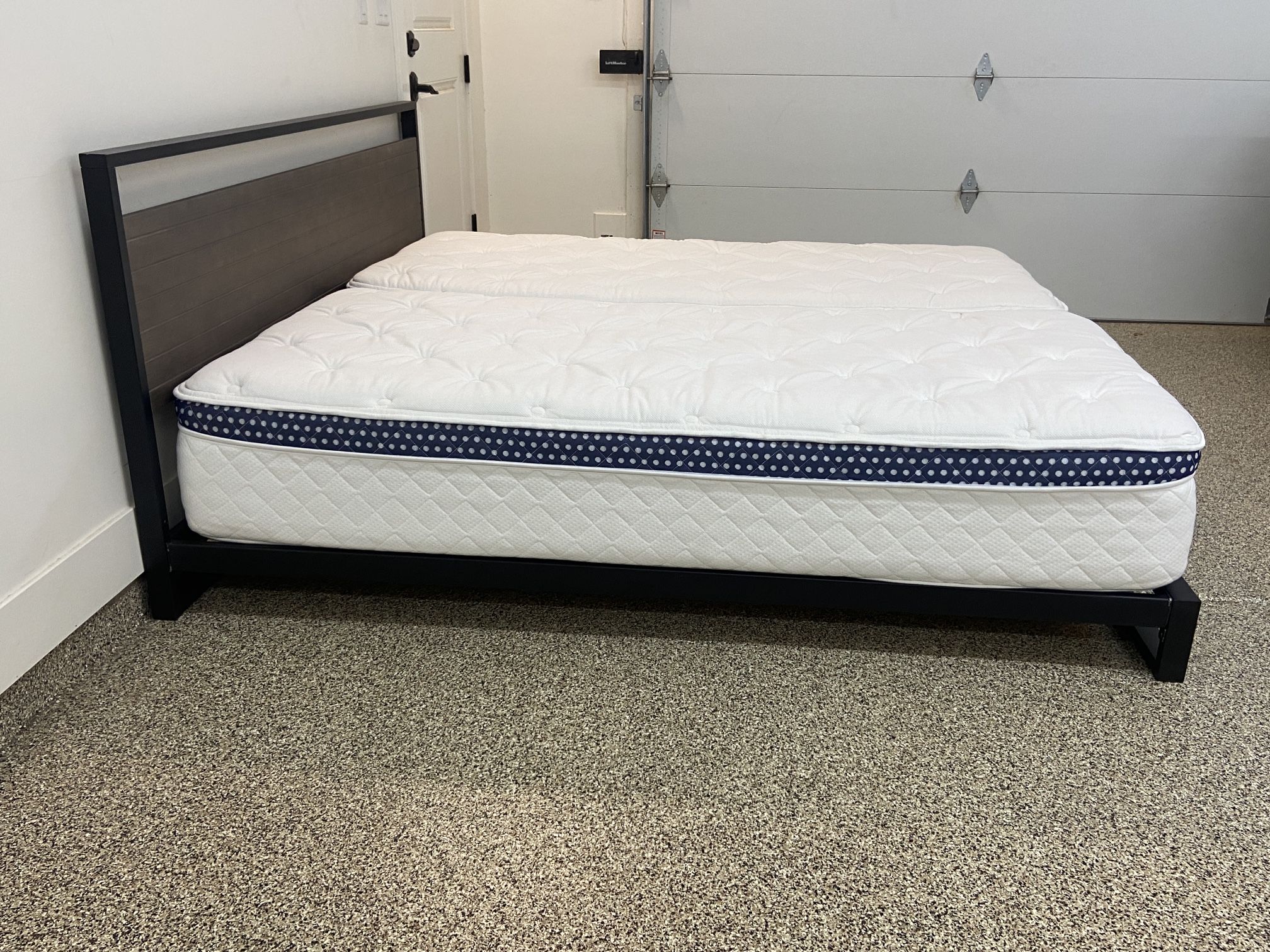 Like New! Split King WinkBed Luxury Mattresses for Sale in Queen Creek