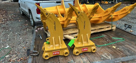 NEW Toft cat 305 RIPPER