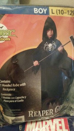 Boy 10-12 Halloween costume