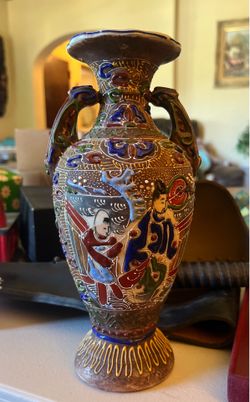 Japanese Satsuma Earthware Vase