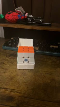 GAN 16 Professional Speed Cube! (High End Customizable Rubiks Cube)