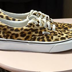 Vans Leopard Design Like New 9.5