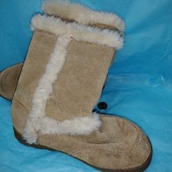 Boots Size 7 1/2 women's boots sonoma