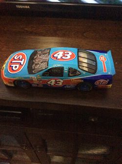 Richard Petty autographed diecast
