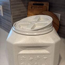 Dog Food Container 