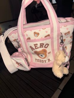 Pink Aeropostale bag