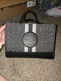Coach medium size purse
