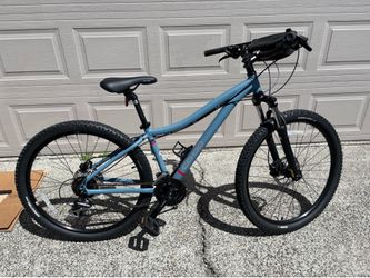 REI CO-OP DRT 1.1 Women's Small 5'3"-5'6"