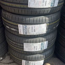 215/55/17 Kumho Solus TA31