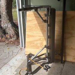 Workout Machine/ Bench Press 