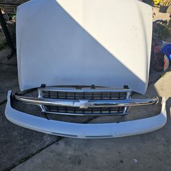 tahoe hood grill bumper pad