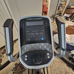 Pro Form El Carbon Elliptical 
