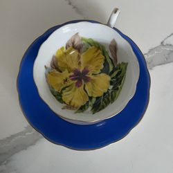 Antique Tea Cup From Occupied Japan With Hibiscus Design 