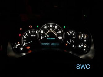 Escalade white led cluster