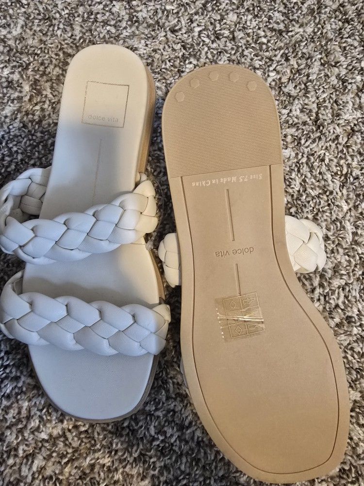 New 7.5 White Sandals