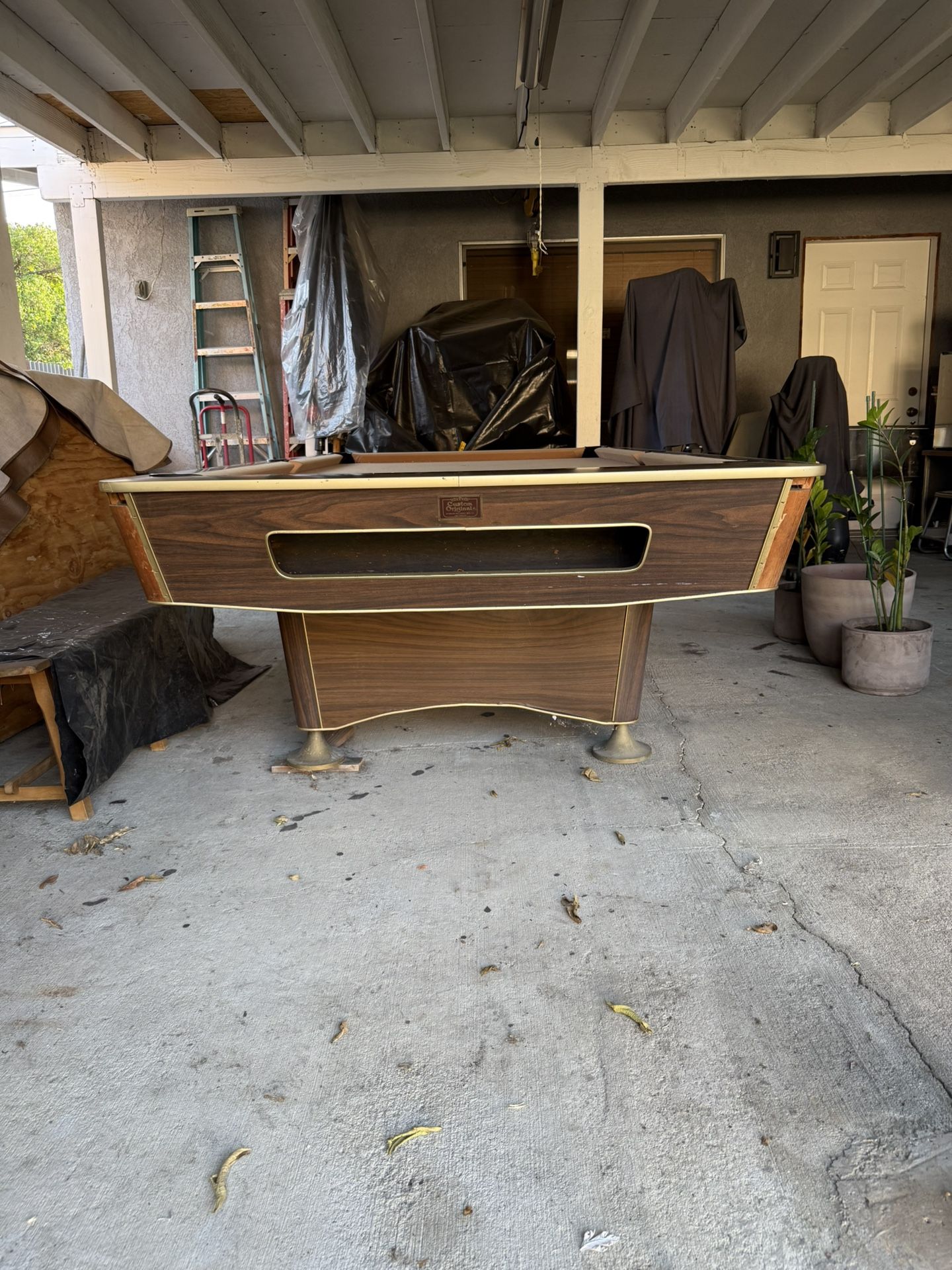 Full Size Pool Table