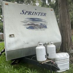 Cozy Family RV: Your Home Away From Home 