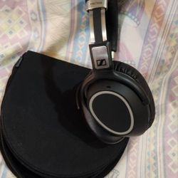 Sennheiser PXC 550 Over-Ear Wireless Bluetooth Headphones - Black