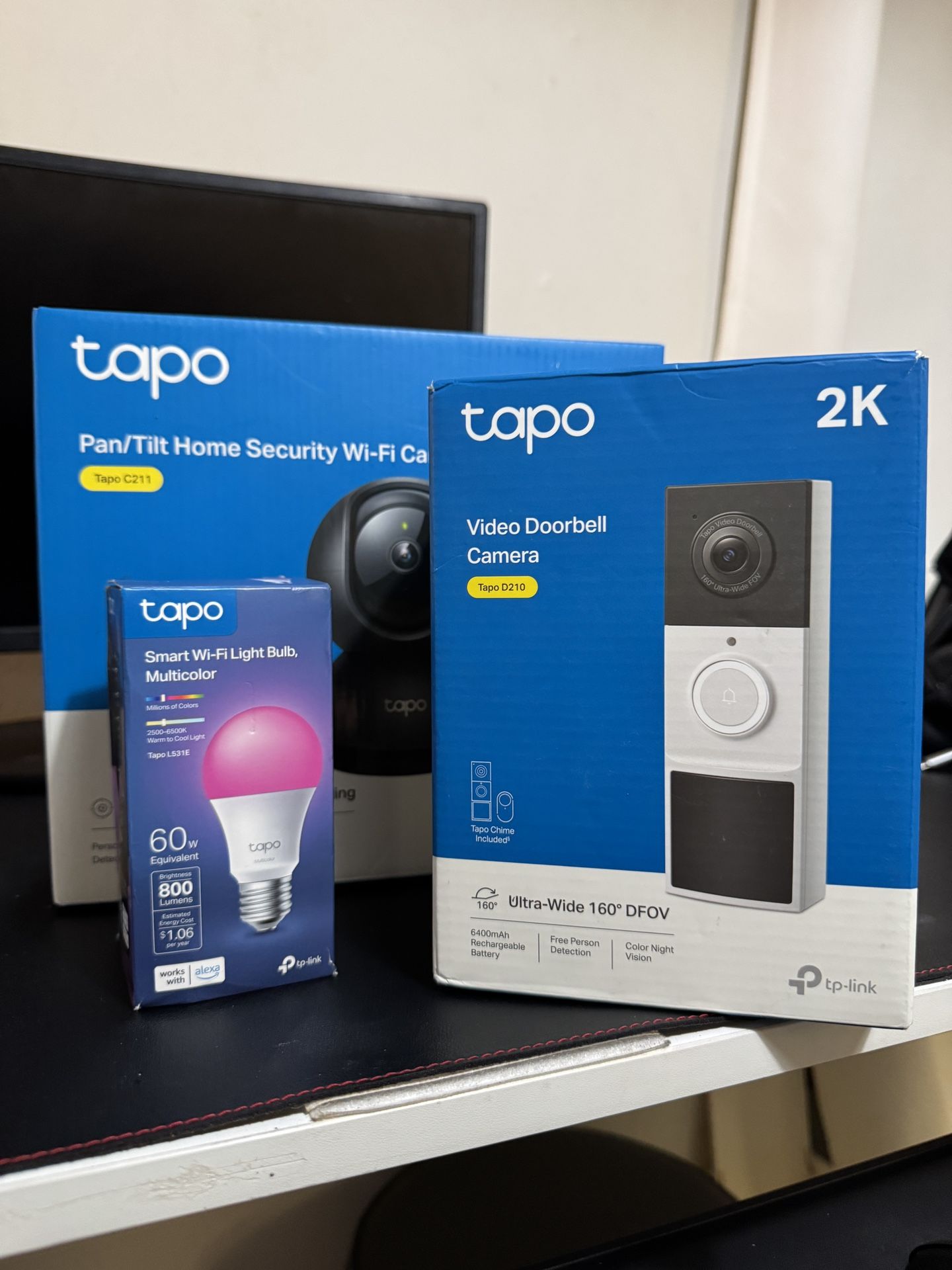 π₯ Tapo 2K Smart Home Bundle β Doorbell Cam, Indoor Cam, Smart Bulb & Chime (Open Box, Like New)