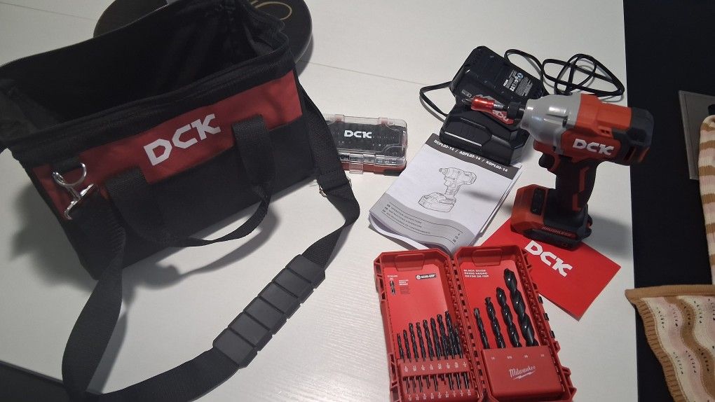 Dck Drill And Accessories 